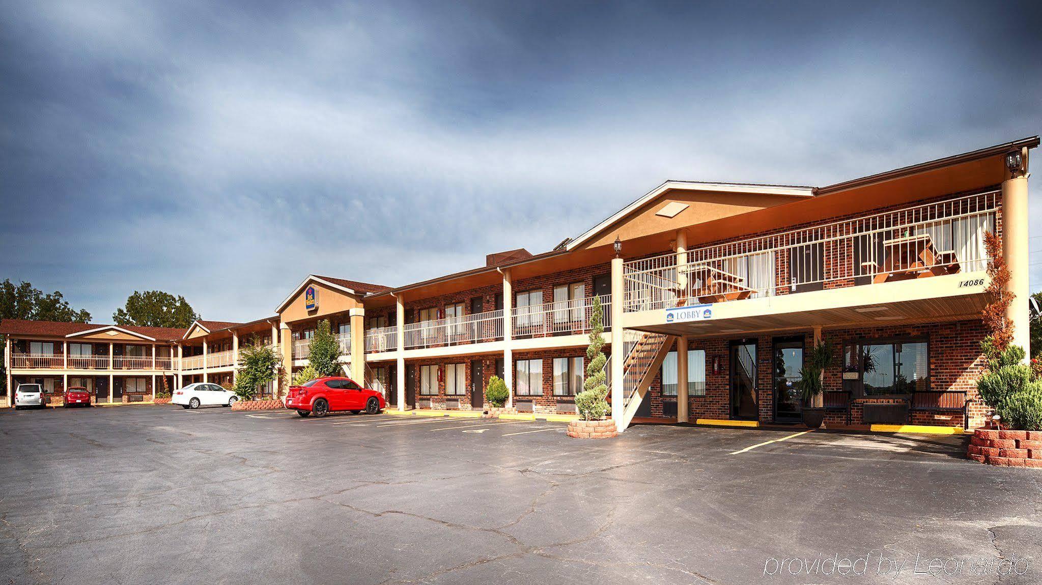 Best Western Montis Inn Saint Robert Exterior photo