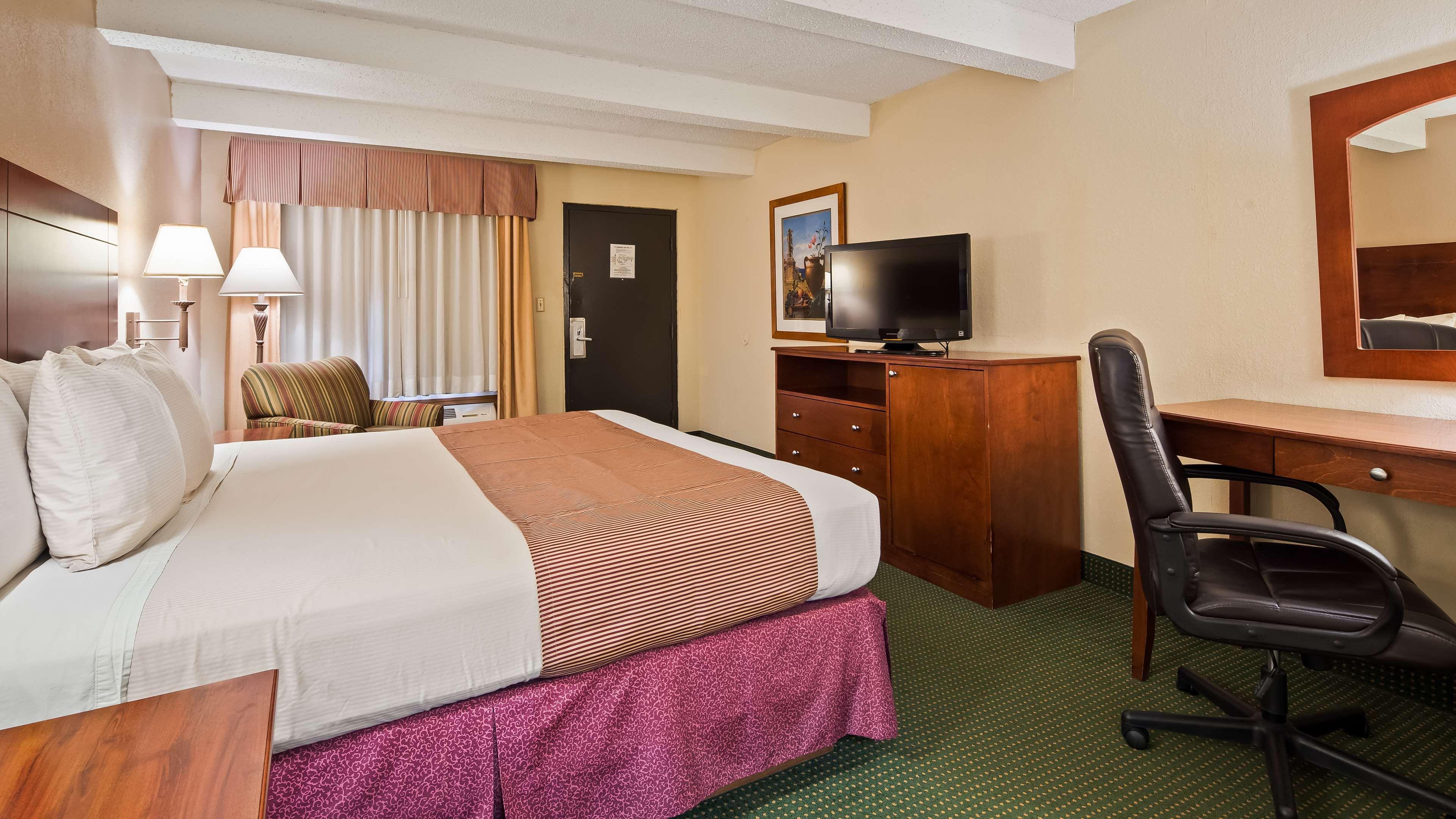Best Western Montis Inn Saint Robert Exterior photo