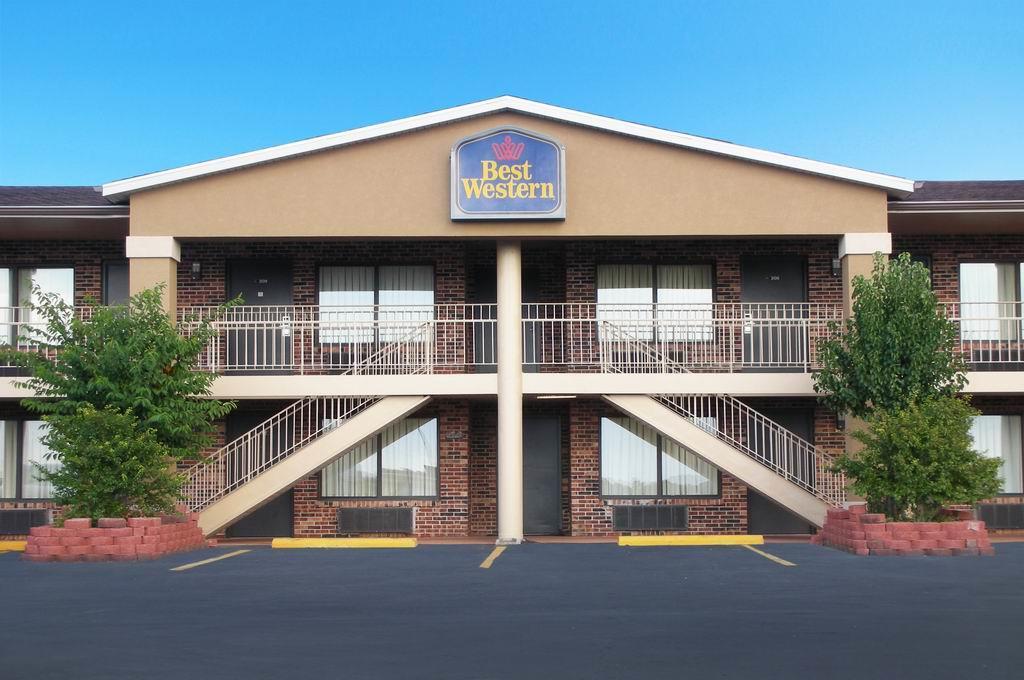 Best Western Montis Inn Saint Robert Exterior photo