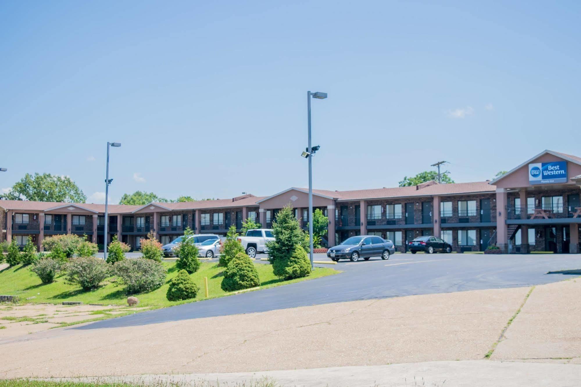 Best Western Montis Inn Saint Robert Exterior photo