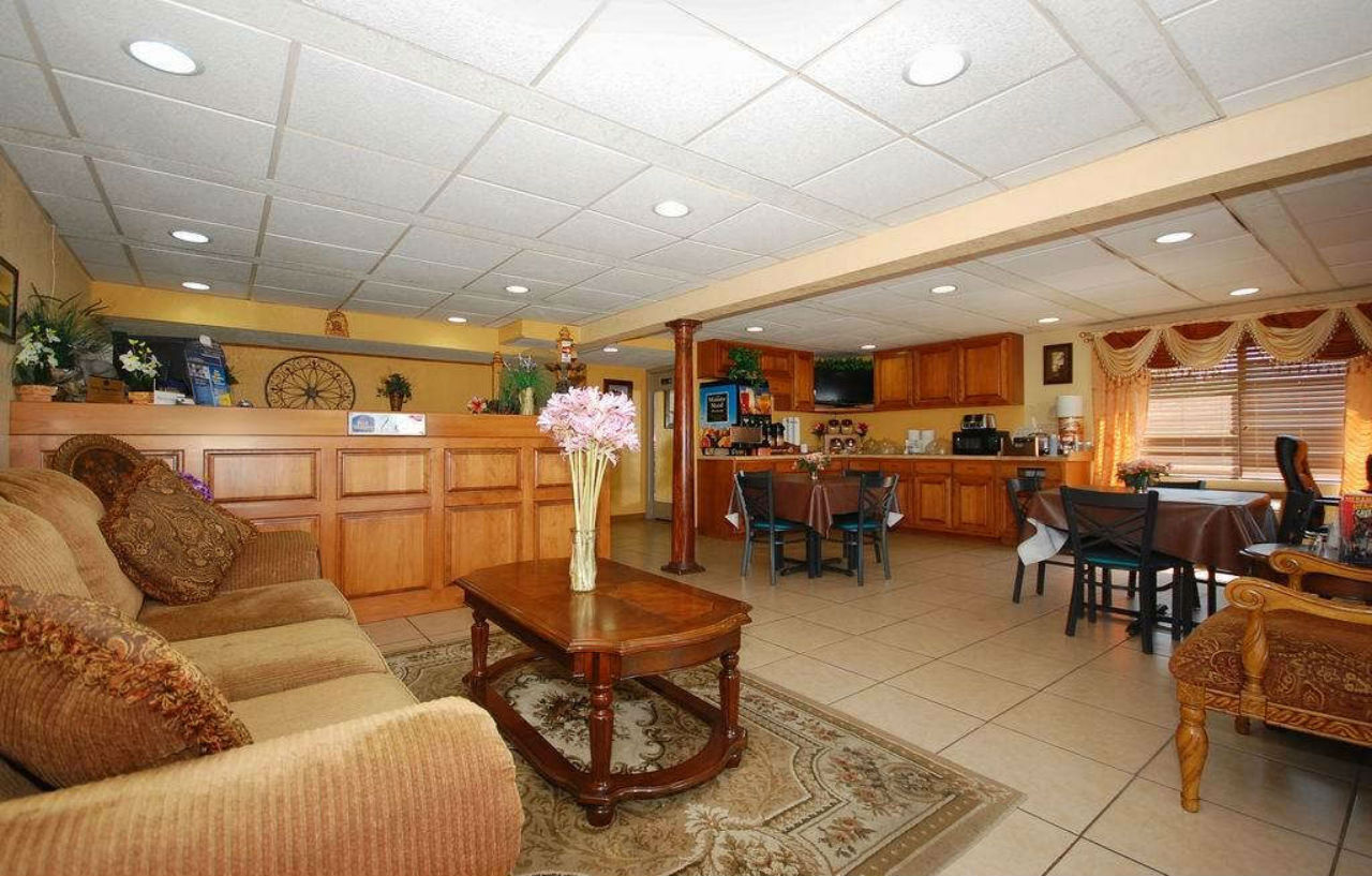 Best Western Montis Inn Saint Robert Exterior photo